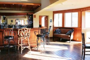 AK Lodge Bar