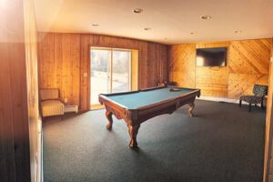 AK Lodge Pool Table
