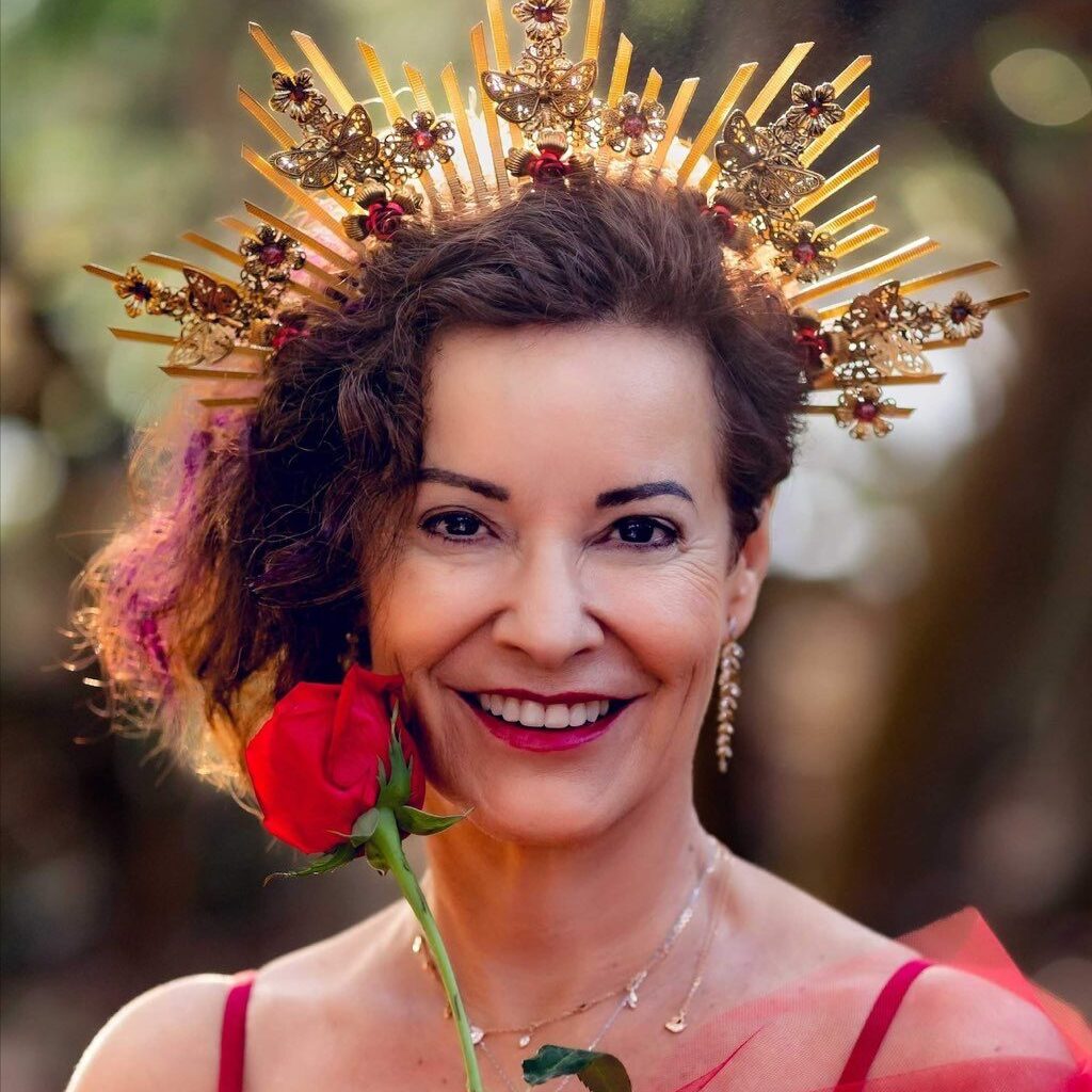 Lourdes Starshower Headshot